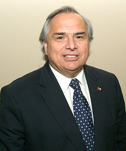 250px-Ministro_Andrés_Chadwick