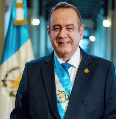 alejandro-giammattei